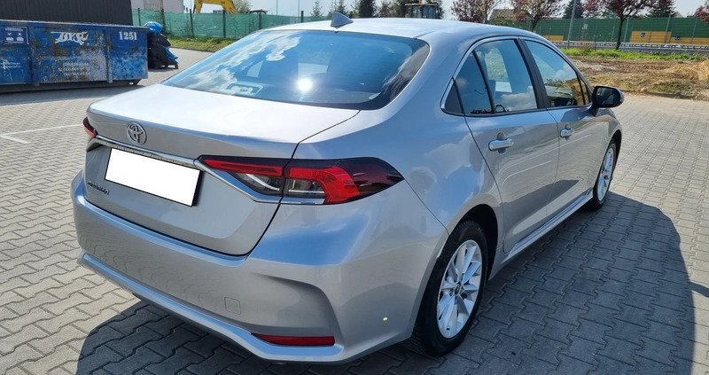 Toyota Corolla cena 86999 przebieg: 5400, rok produkcji 2022 z Starachowice małe 172
